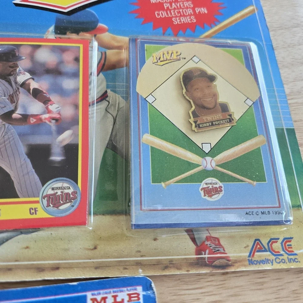 Lot‎ of 3 1990 MLB MVP Major League Players Collector Pin Series- Unopened